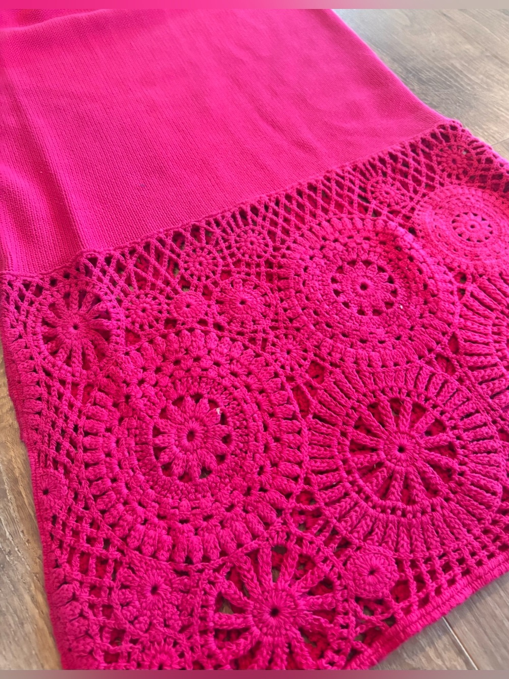 House of Harlow 1960 NWT Hot Pink Crochet Two-Piece Set Size Small - Picture 5 of 8